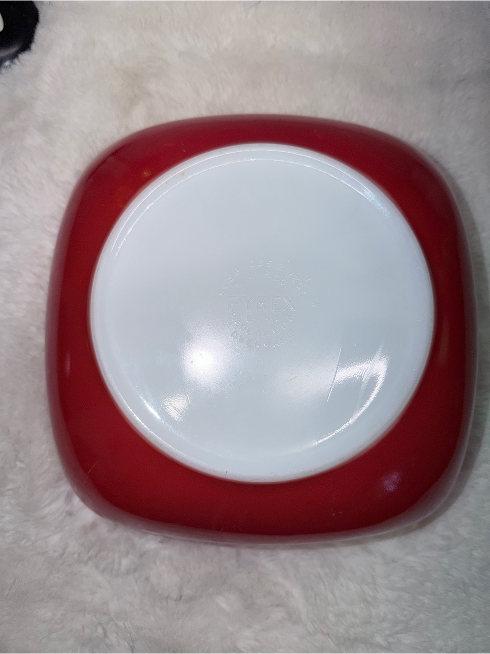 PYREX Vintage Square Red Milk Glass 2.5 Quart Cooking & Serving Bowl 🍒 - Picture 4 of 8